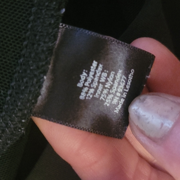 Womens xl, body cropped exercise apparel. - Picture 2 of 3